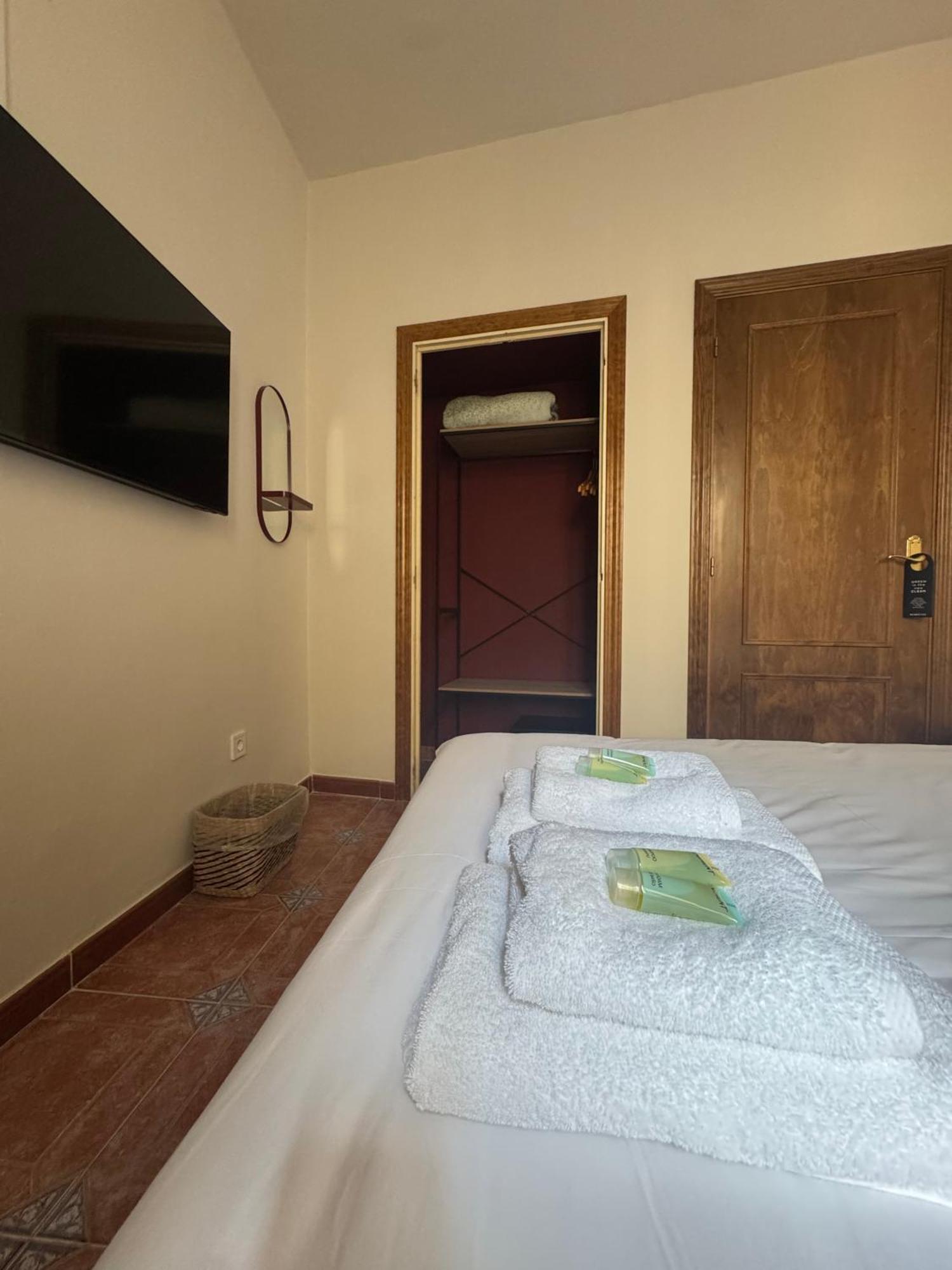 Bedmates Centro Hotel 2*