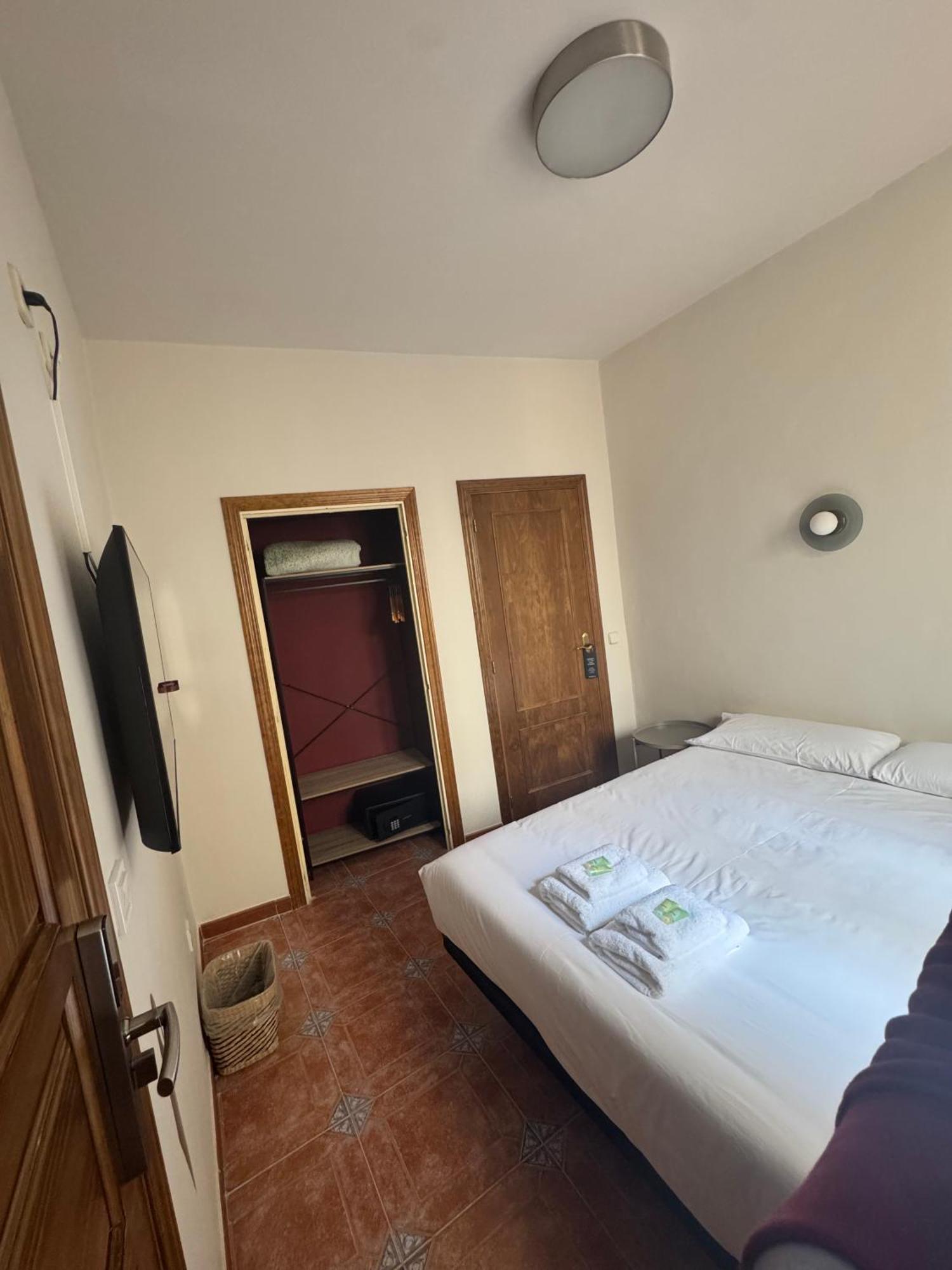 Bedmates Centro Hotel
